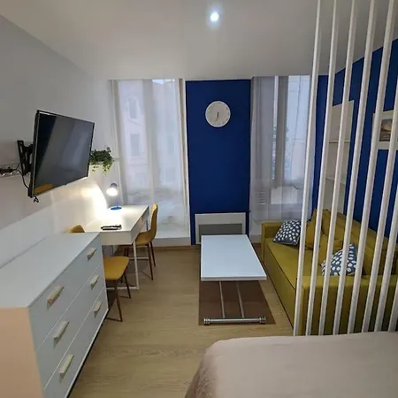 Le Majorelle-centre Ville-acces 24h- Parking Free Montlucon